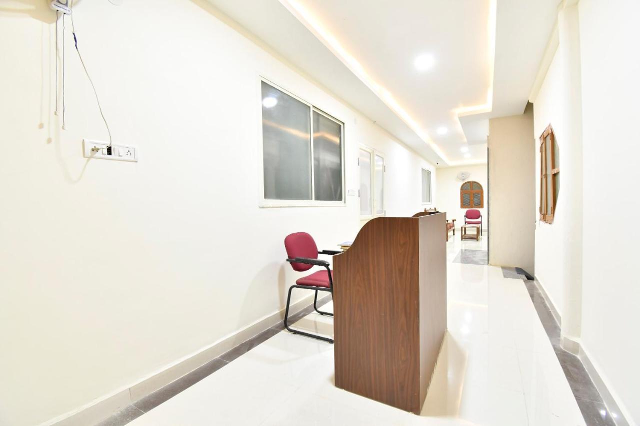 Hotel Oyo 44065 Sri Krishna Nilaya Bengalúr Exteriér fotografie