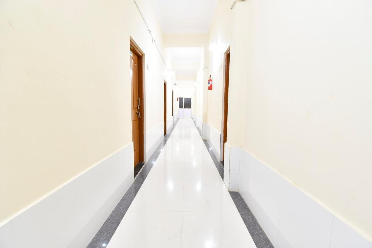 Hotel Oyo 44065 Sri Krishna Nilaya Bengalúr Exteriér fotografie